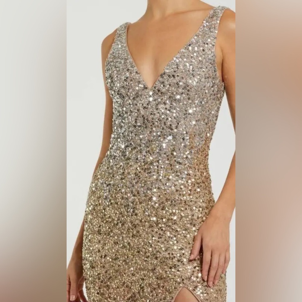 MAC DUGGAL
Gold Sequined Sleeveless V Neck Side Slit Gown 1068 Ombre Gold prom